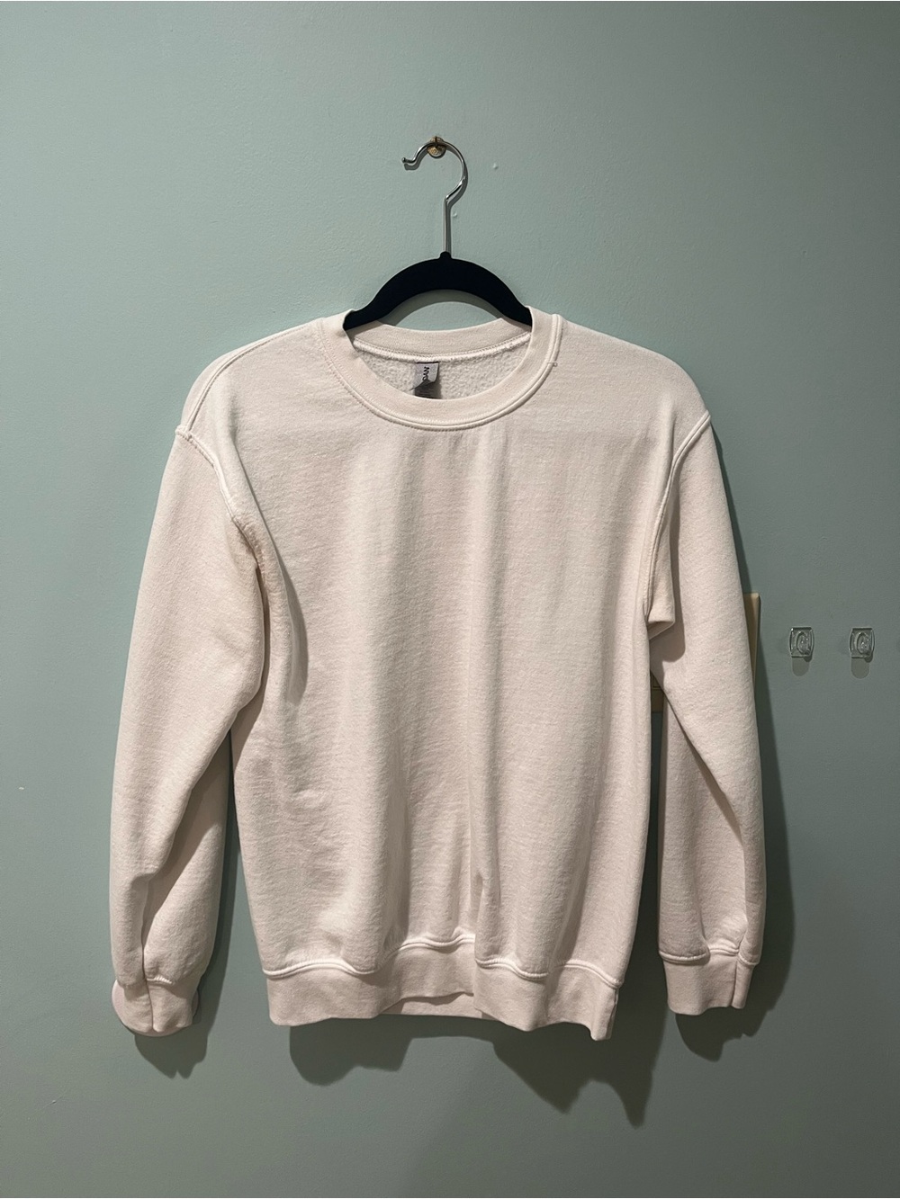 Gildan Crewneck Sweatshirt - Cream